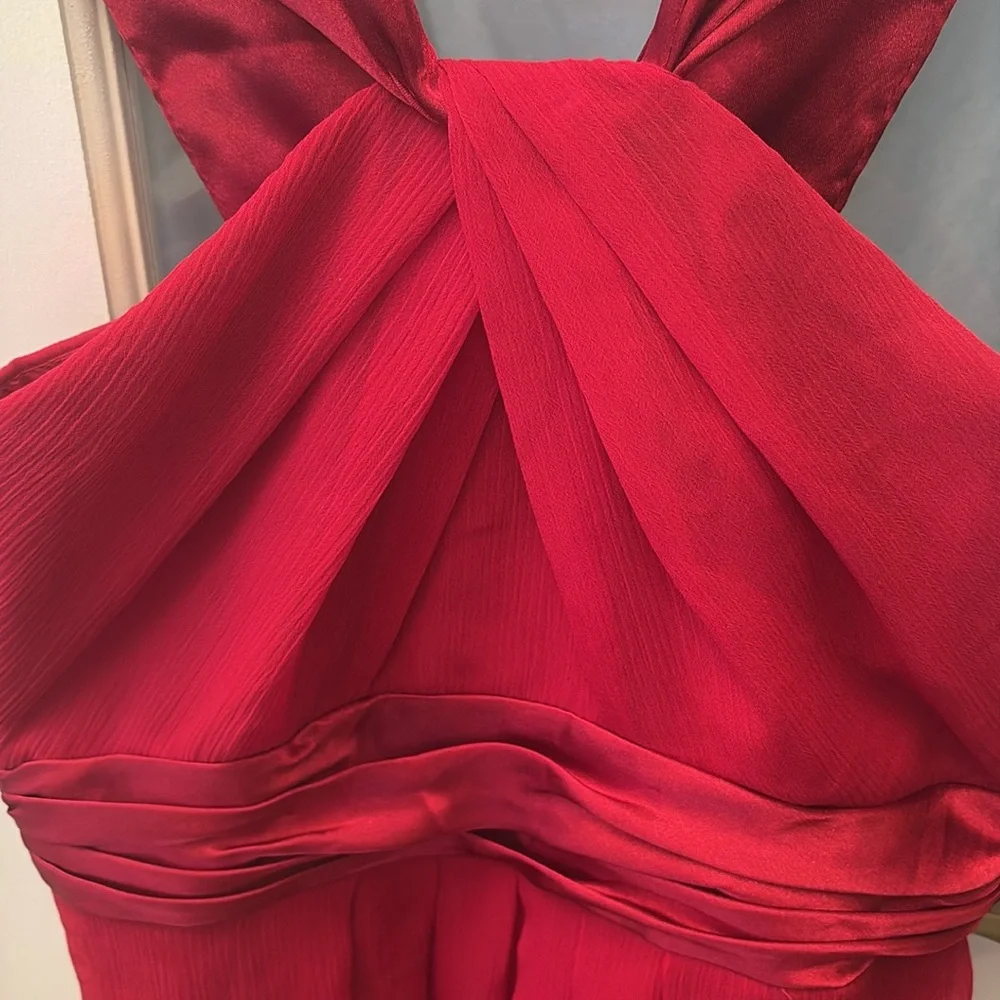 Girls red formal flower girl bridesmaid dress. Size 10 - Picture 3 of 8